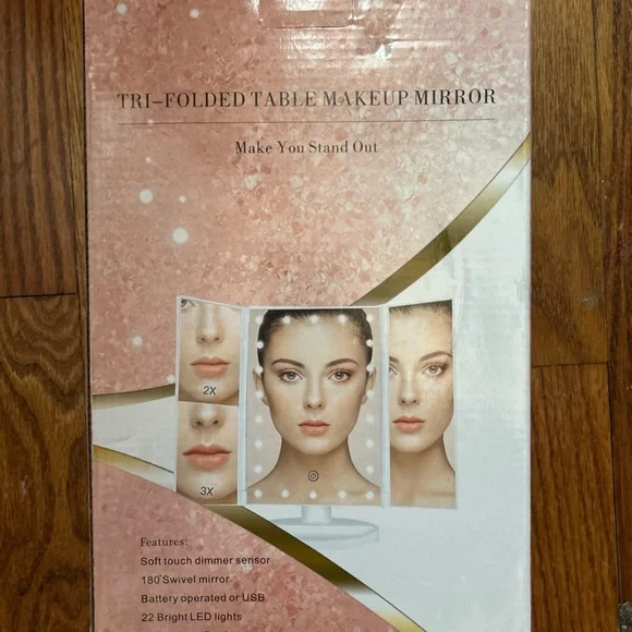 Trifold LED Makeup Mirror With dimmer and usb, Brand New in Box! Taking offers!!